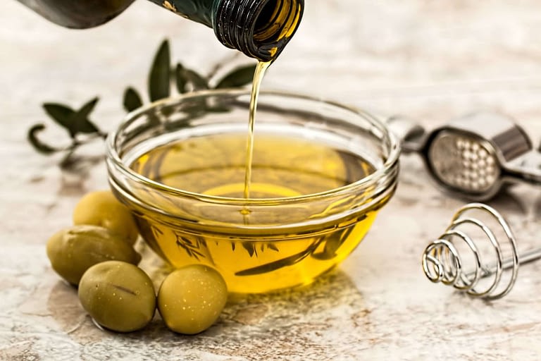 Oil treatment for your best hair masks